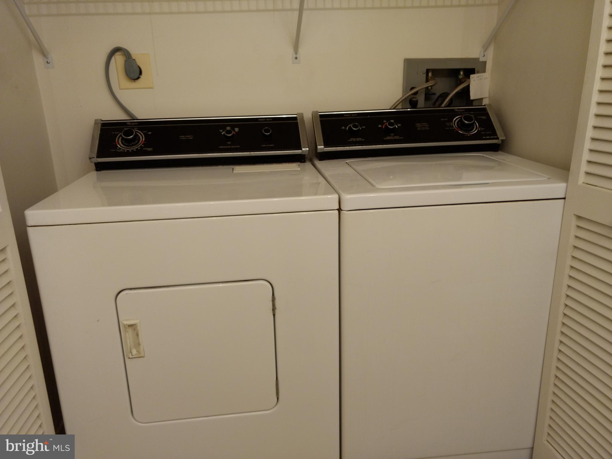 ANNEN WOODS - Residential