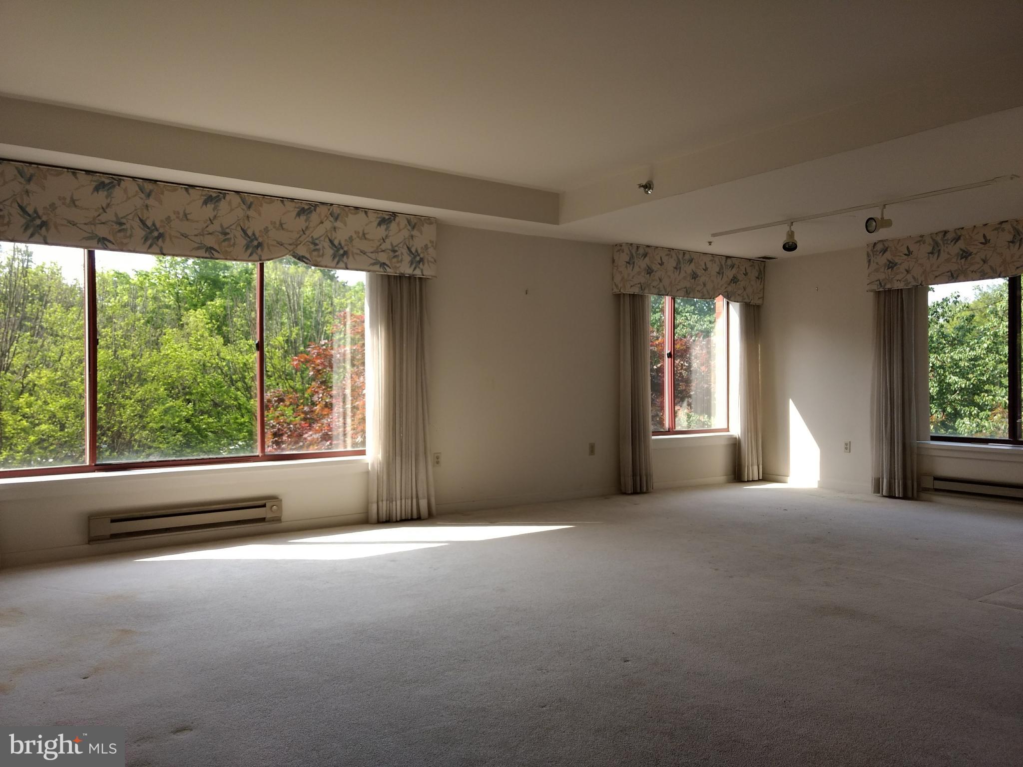 ANNEN WOODS - Residential