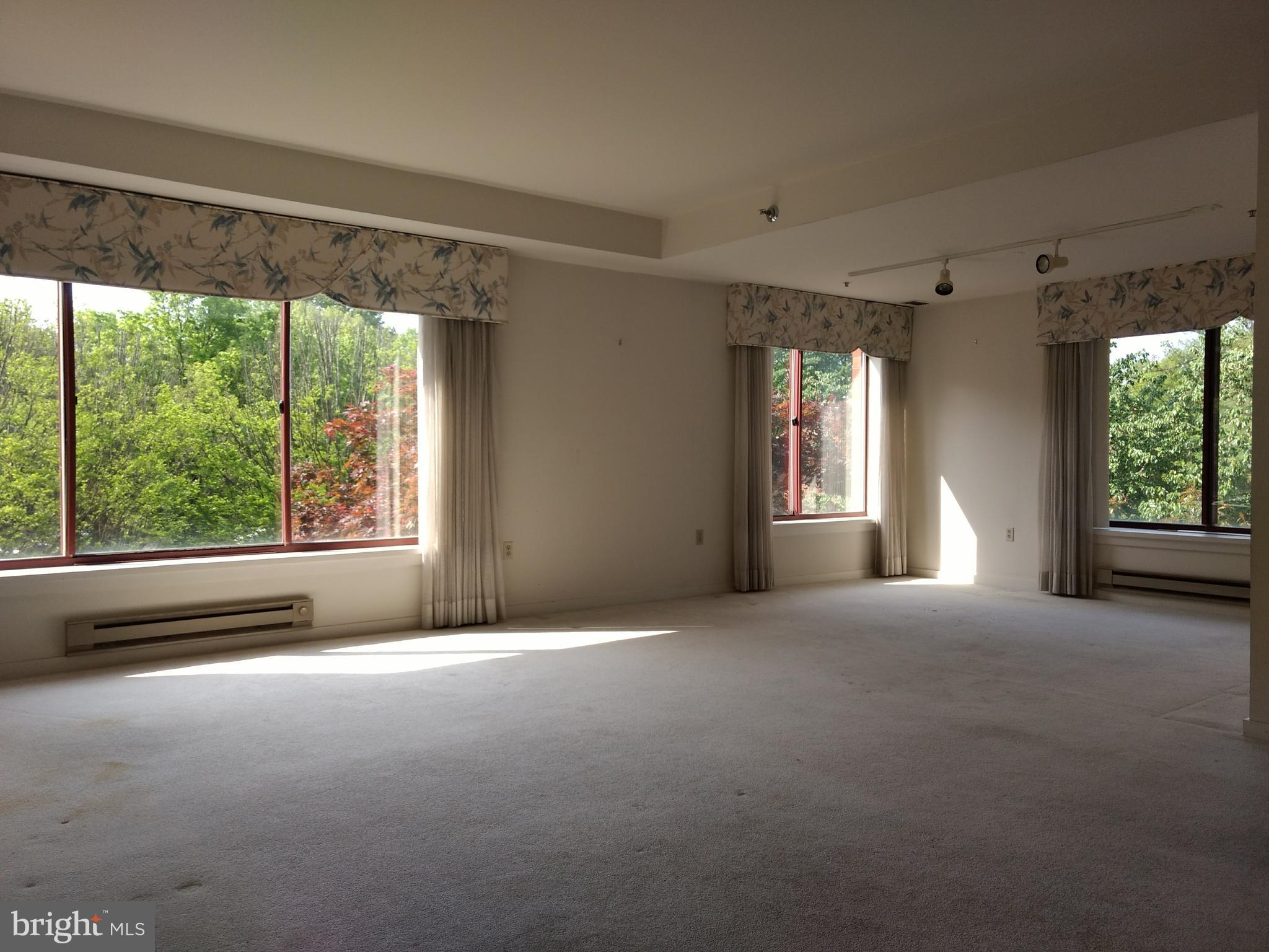 ANNEN WOODS - Residential