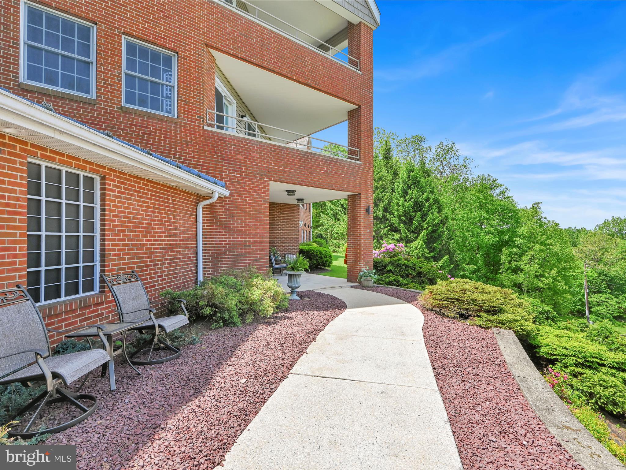 2415 SHARP MOUNTAIN ROAD