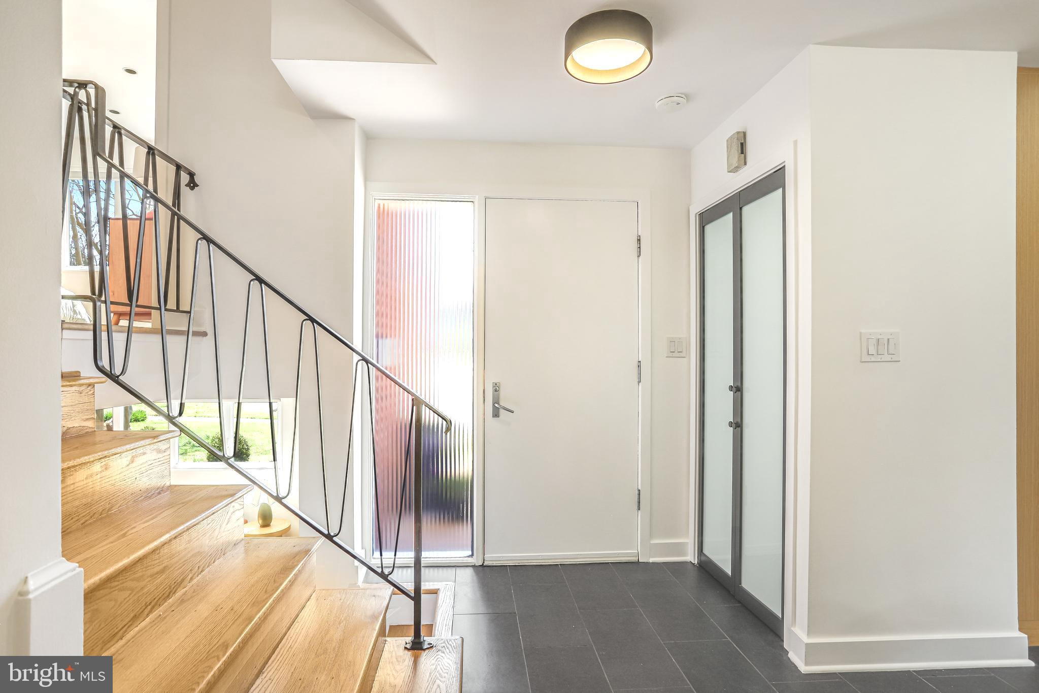 GREENWICH FOREST - Residential