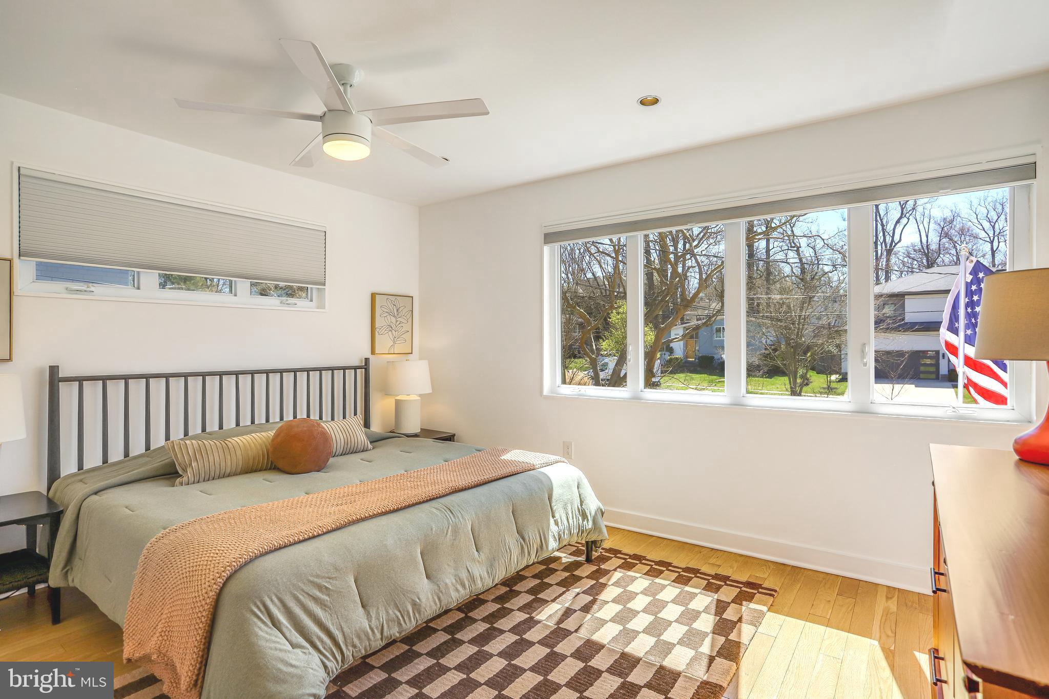 GREENWICH FOREST - Residential