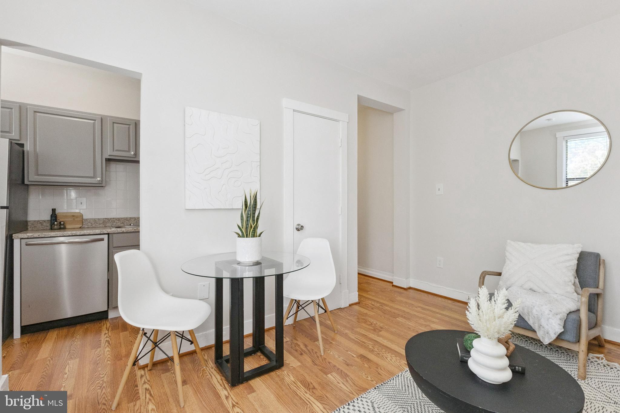 7 18TH STREET SE 208