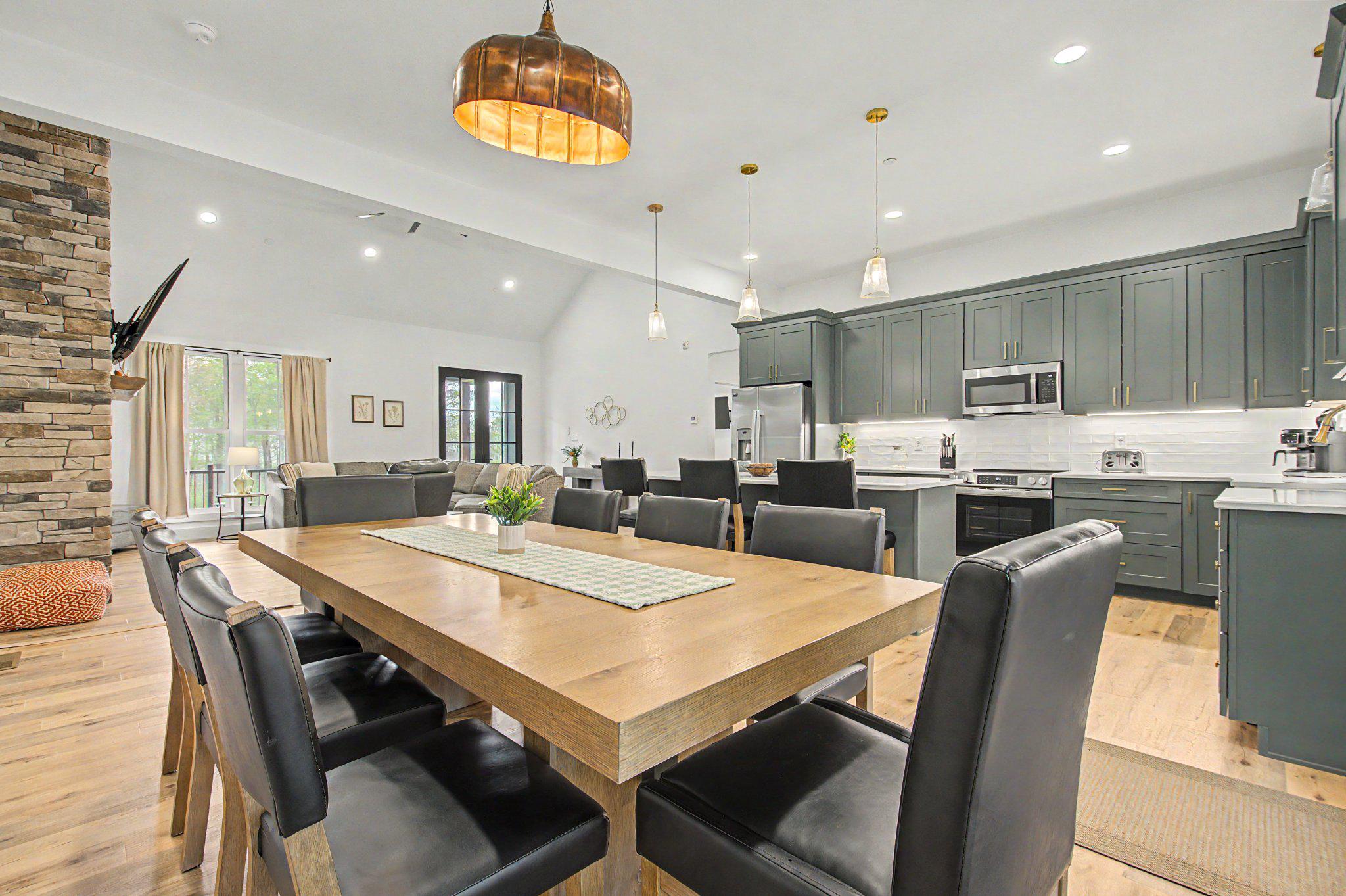 LODESTONE ON THE GOLF COURSE - Residential