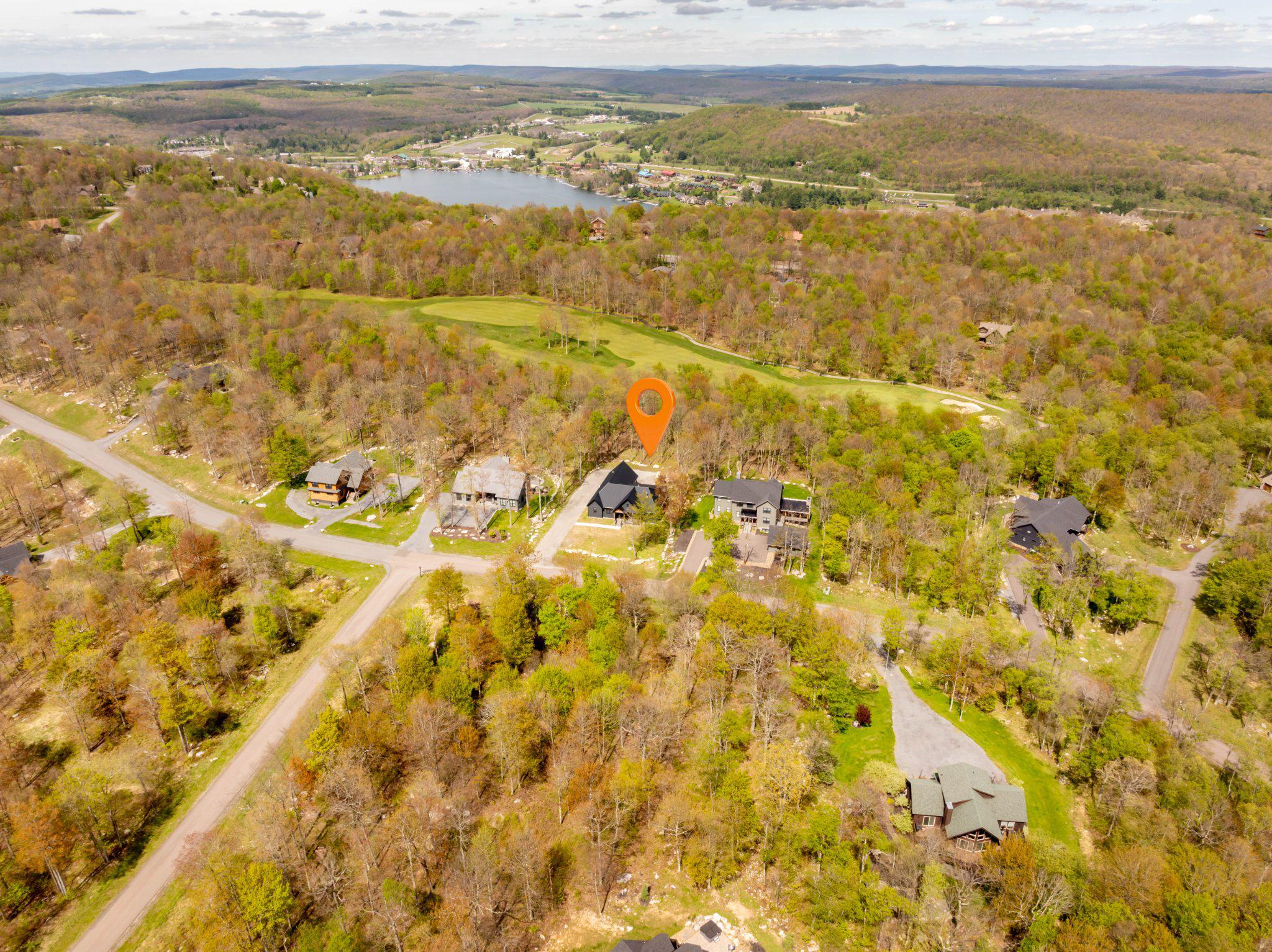 LODESTONE ON THE GOLF COURSE - Residential