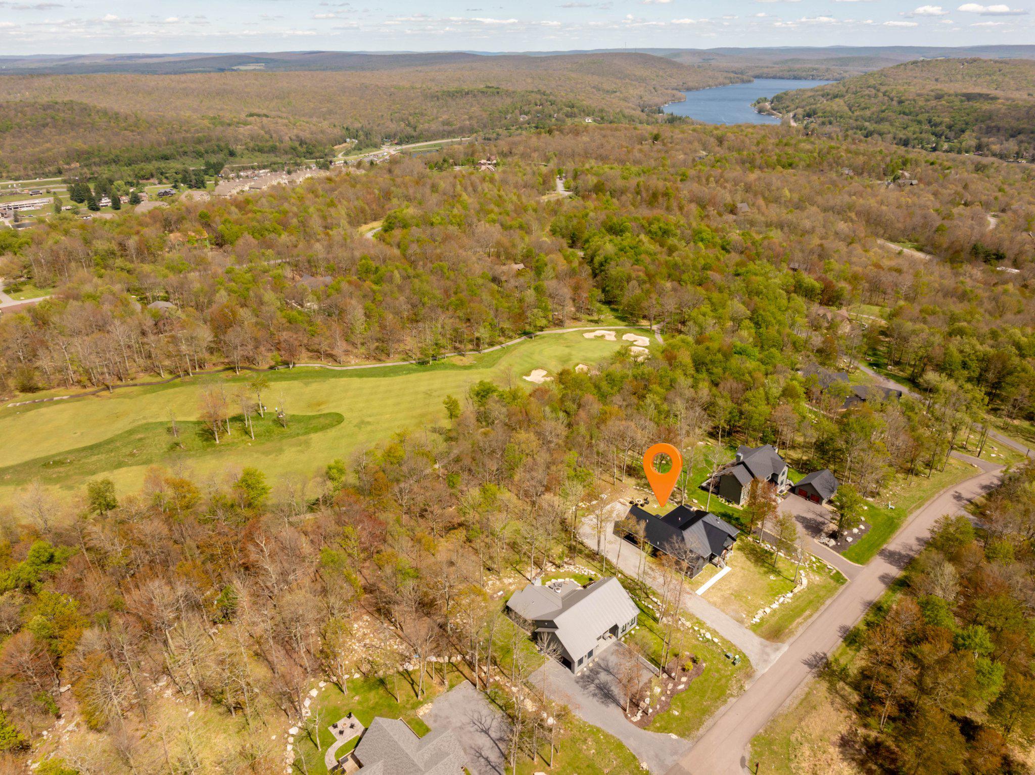 LODESTONE ON THE GOLF COURSE - Residential