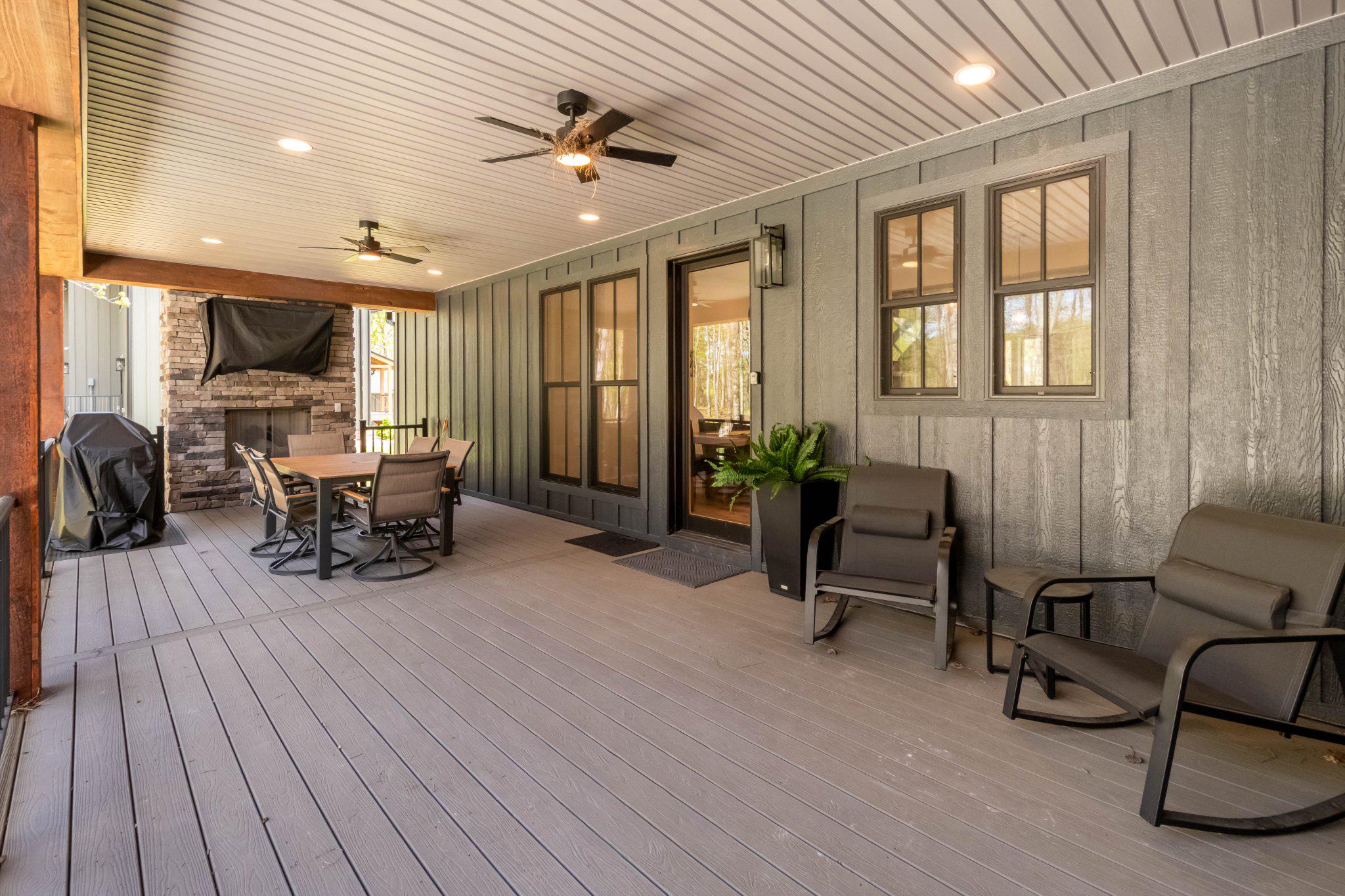LODESTONE ON THE GOLF COURSE - Residential