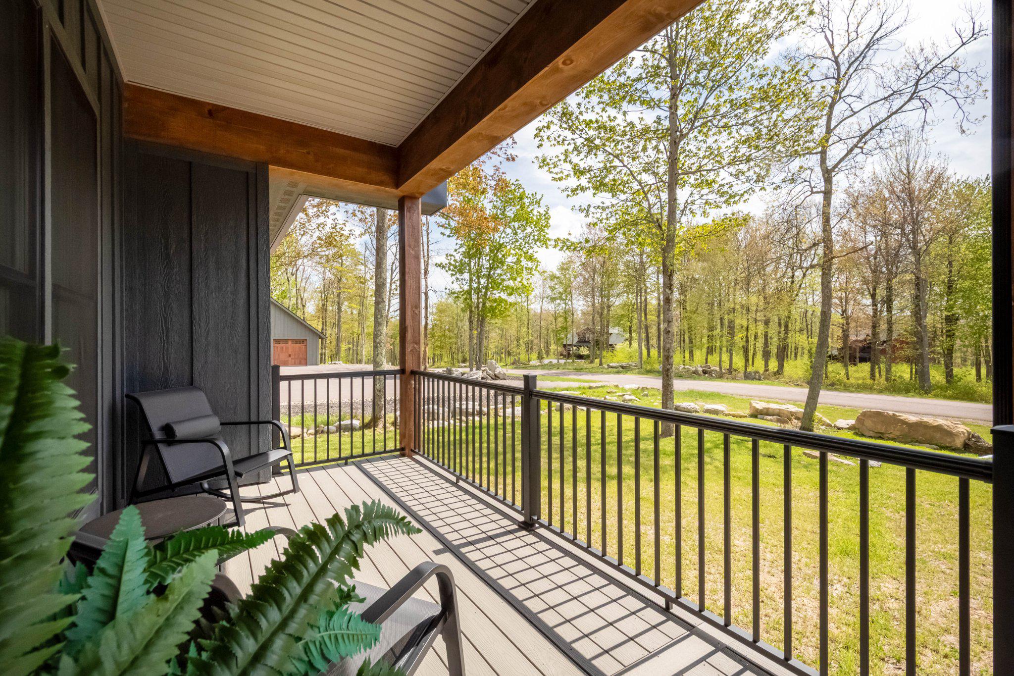 LODESTONE ON THE GOLF COURSE - Residential