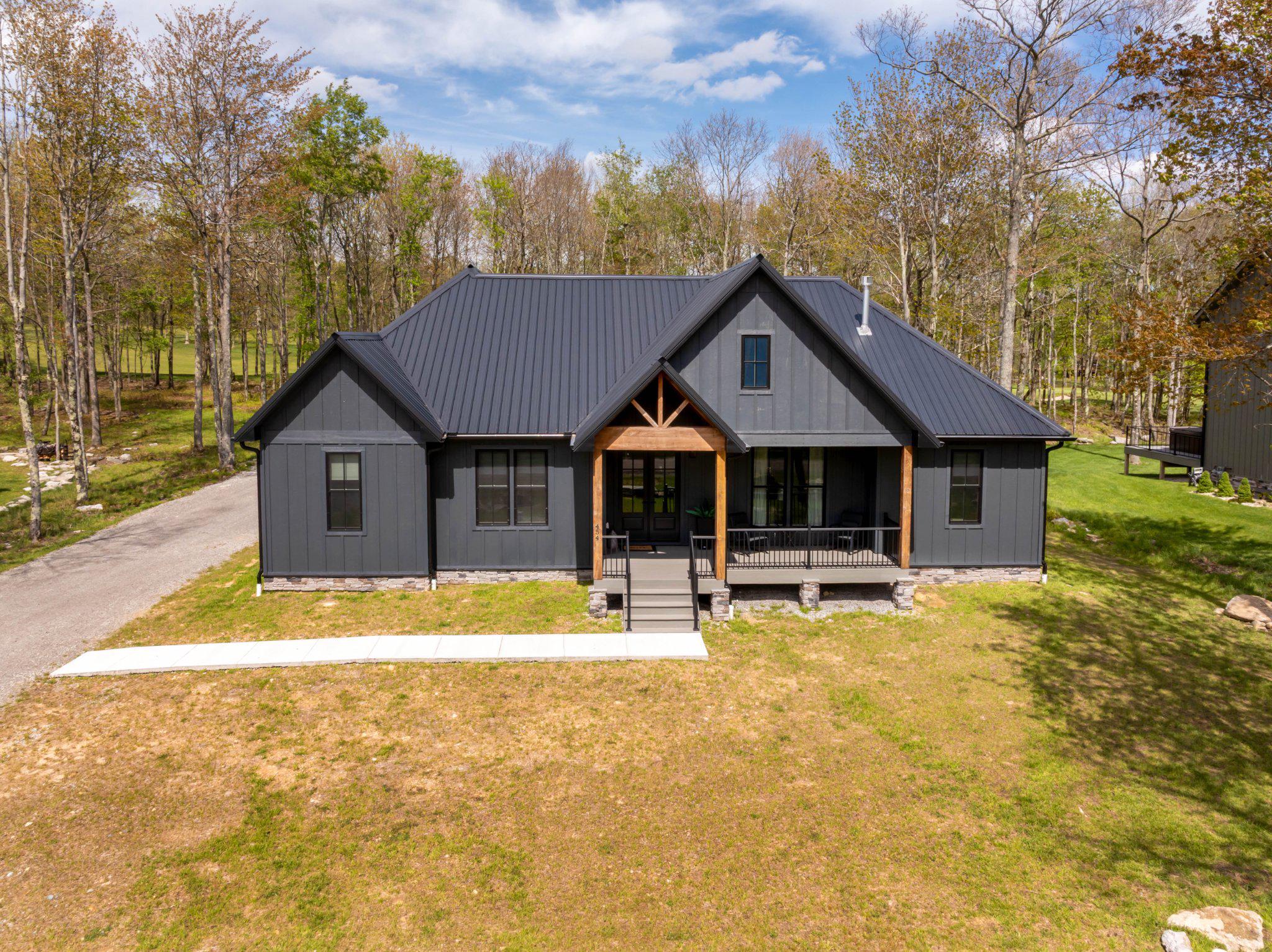 LODESTONE ON THE GOLF COURSE - Residential
