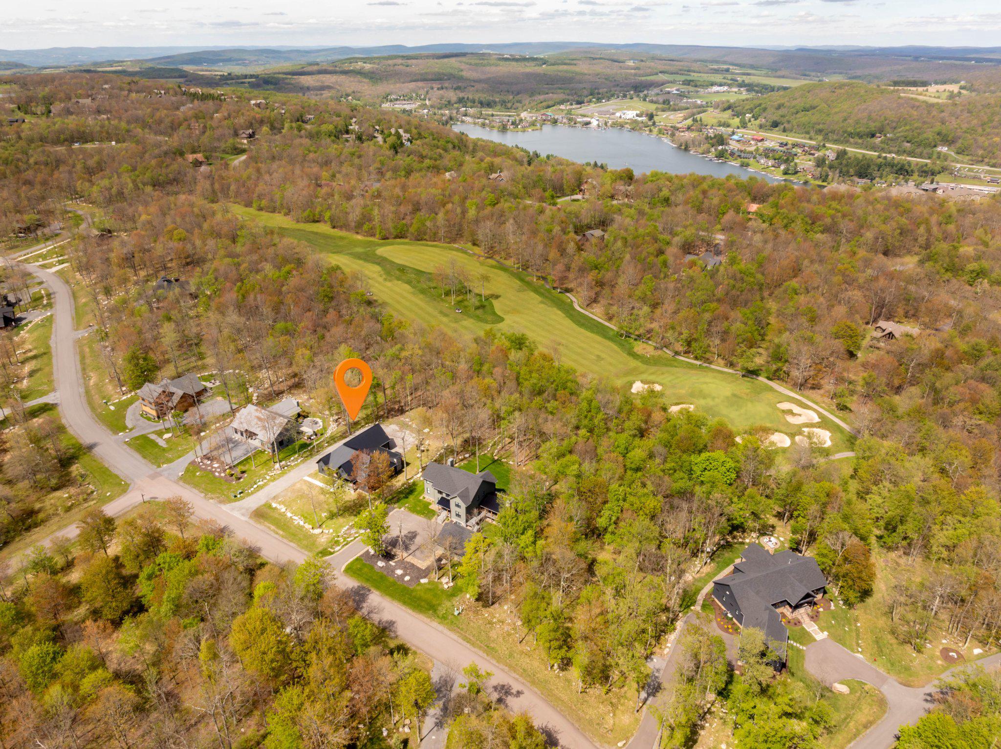 LODESTONE ON THE GOLF COURSE - Residential