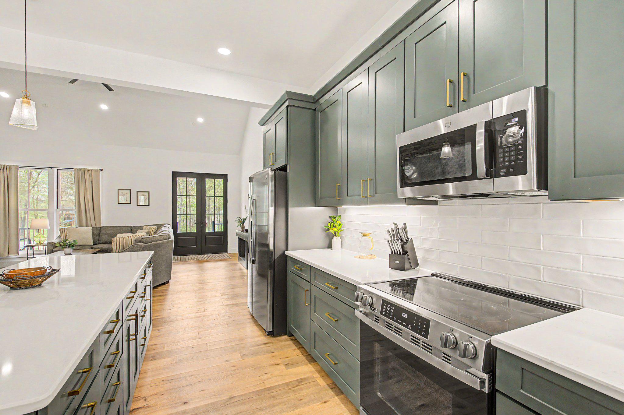 LODESTONE ON THE GOLF COURSE - Residential