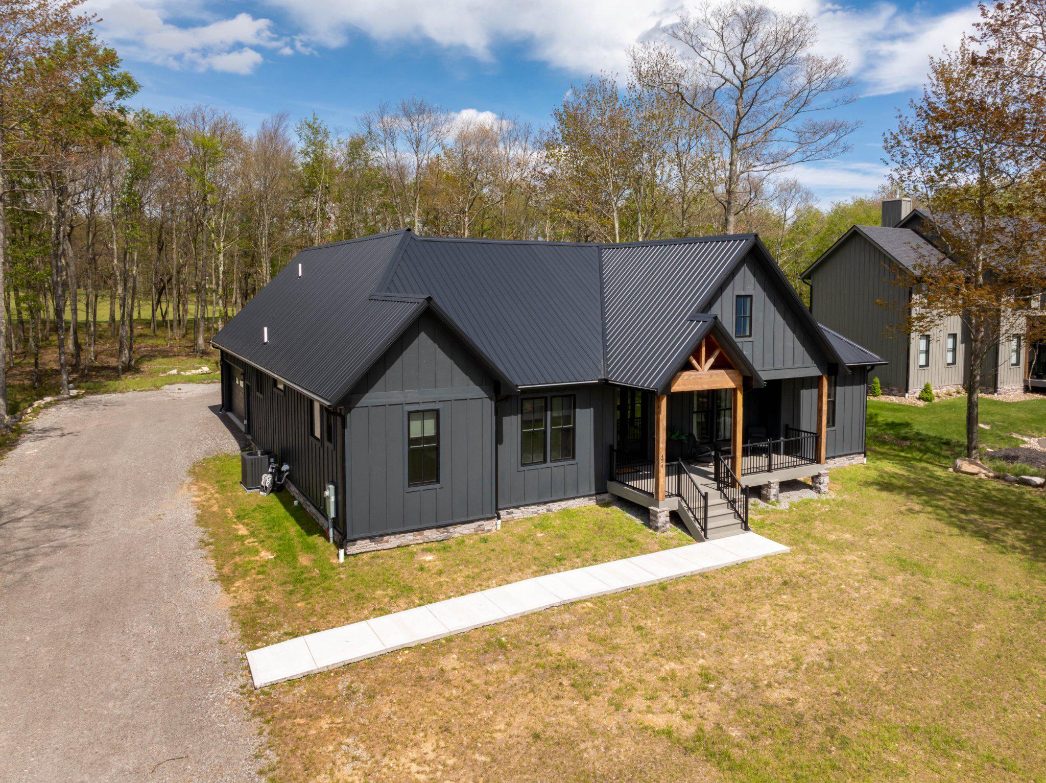 LODESTONE ON THE GOLF COURSE - Residential