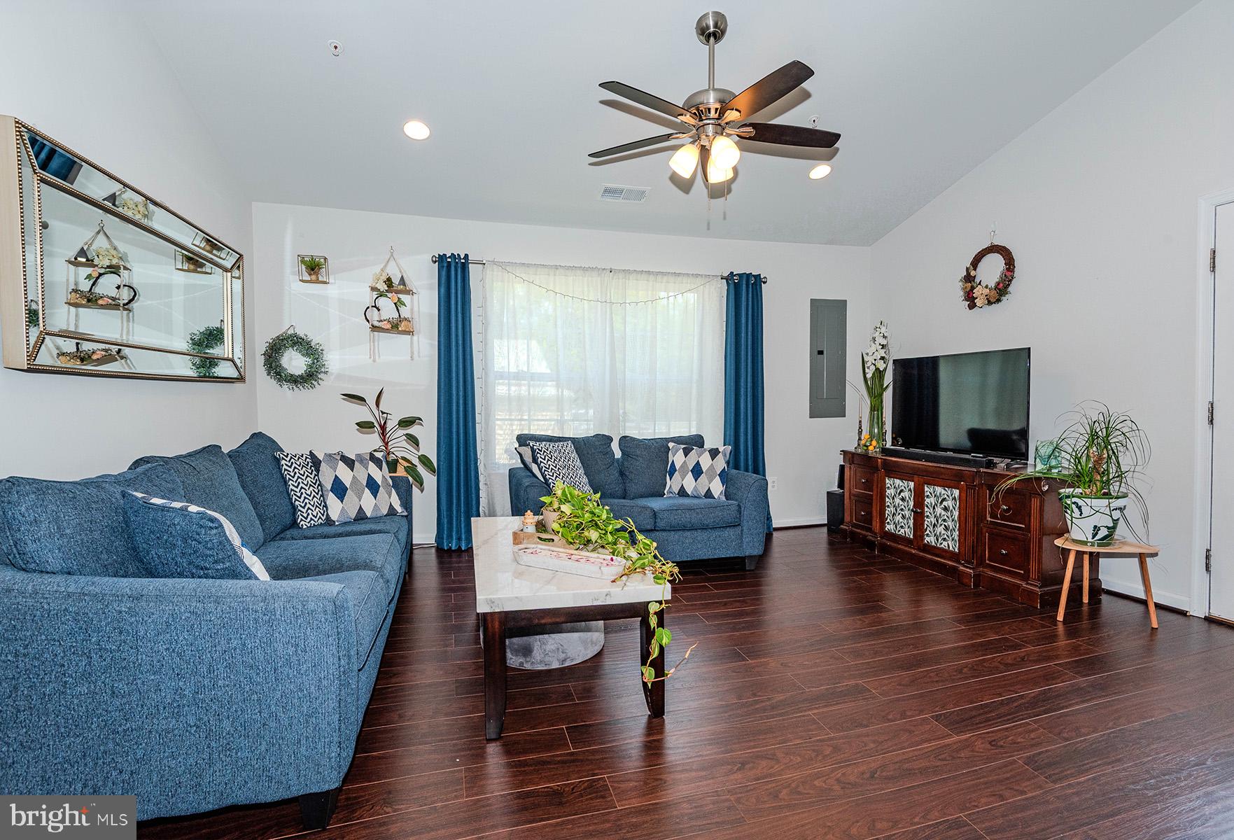 6414-A OAK STREET