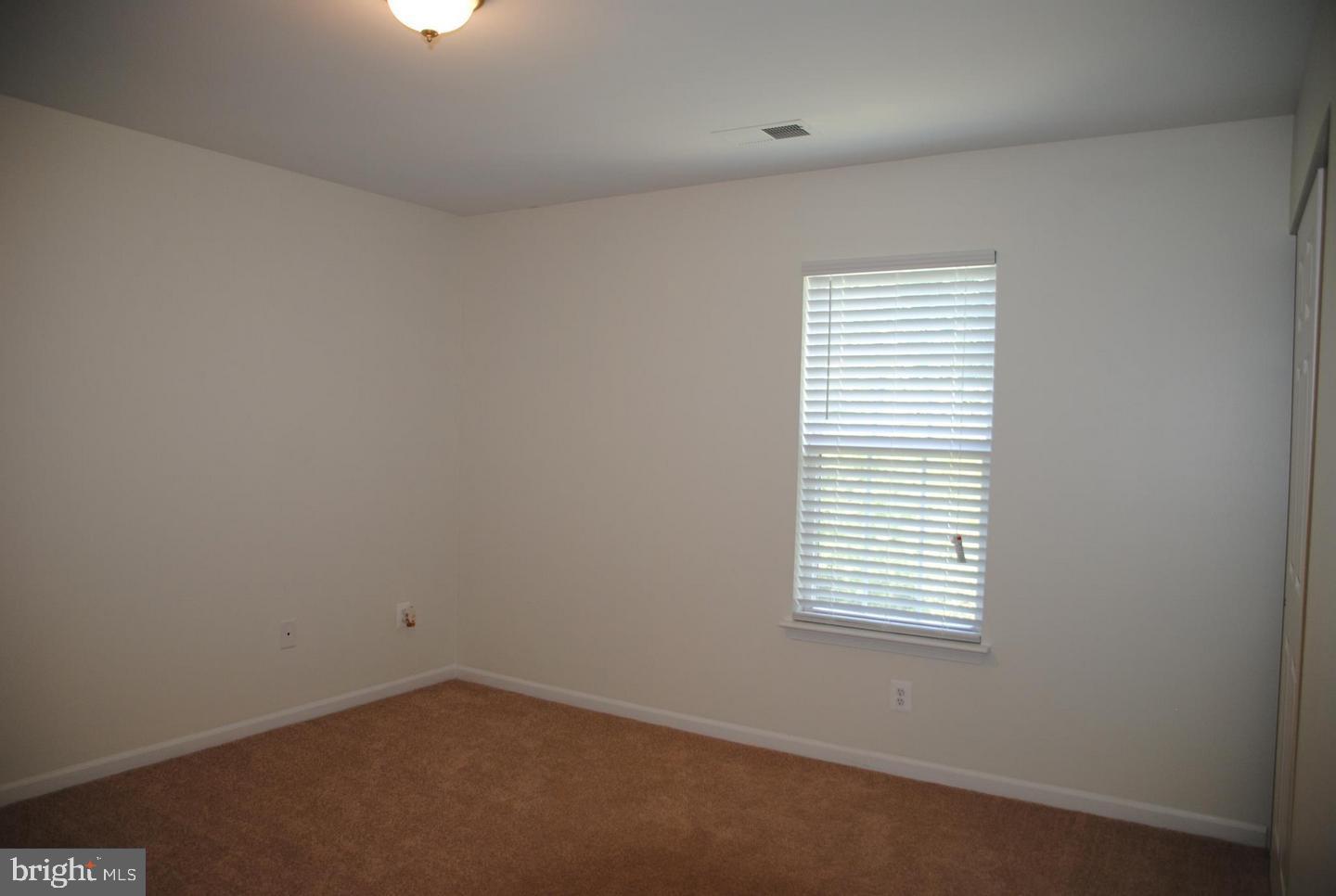 CARRIAGE POINTE AT AQUIA - Residential Lease