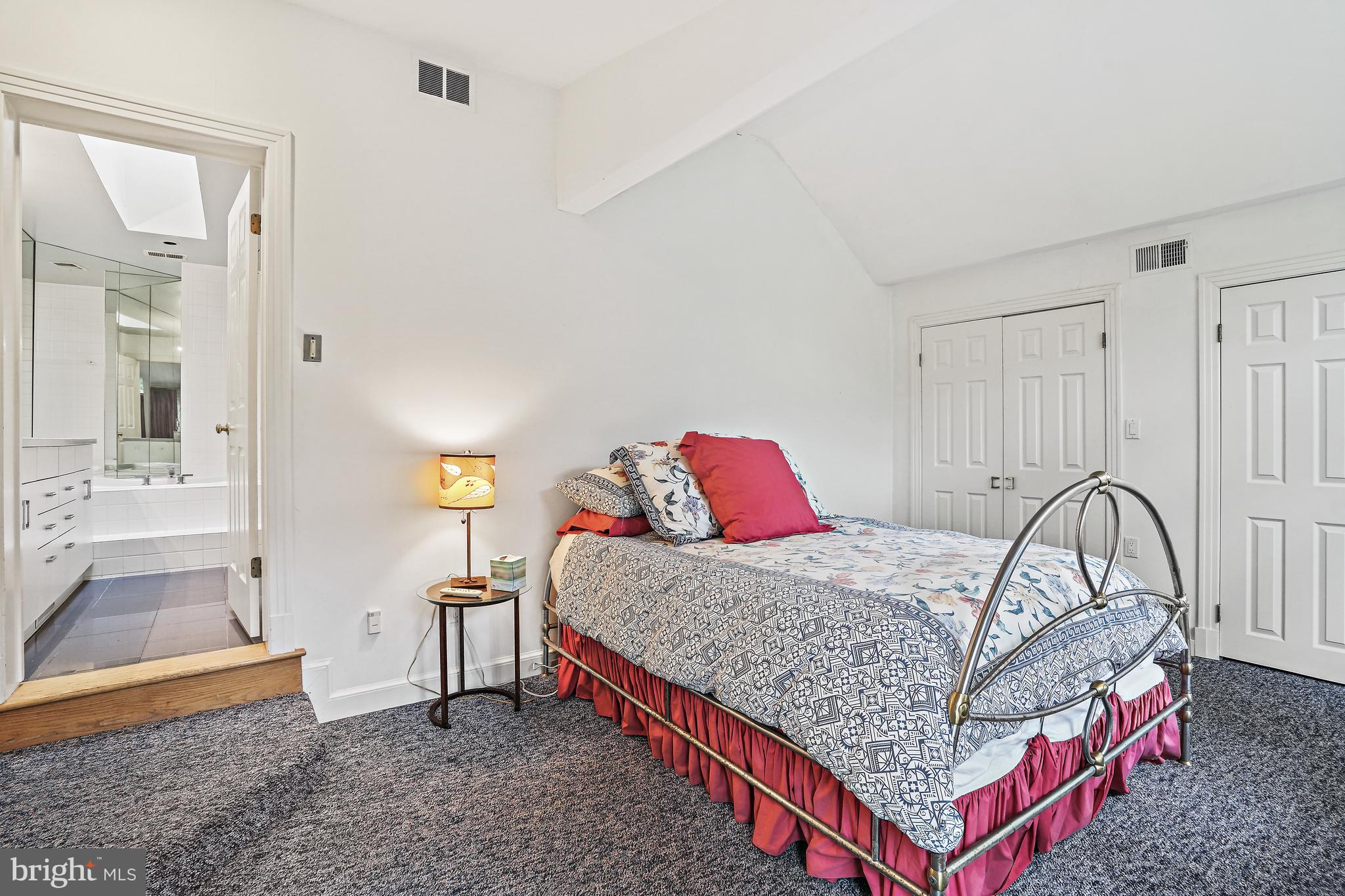 SOMERSET - Residential