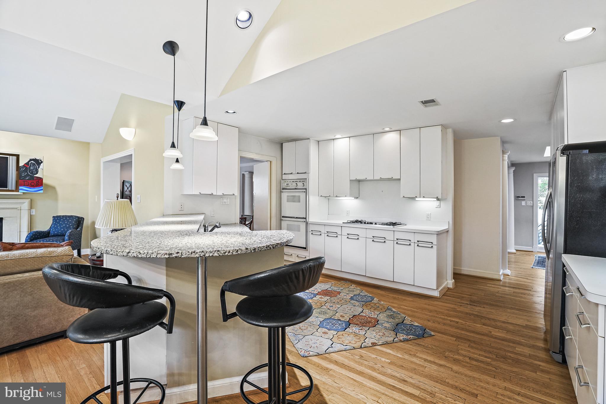 SOMERSET - Residential