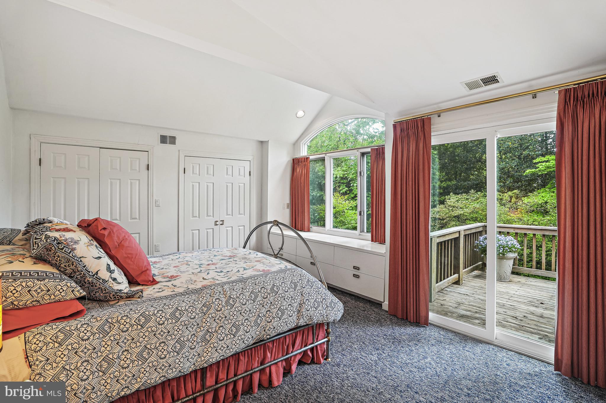 SOMERSET - Residential