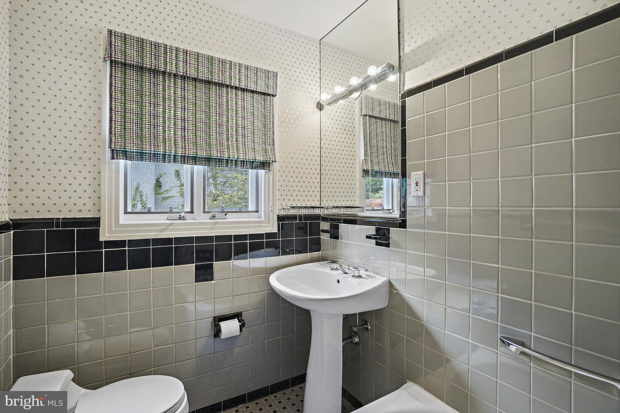 SOMERSET - Residential