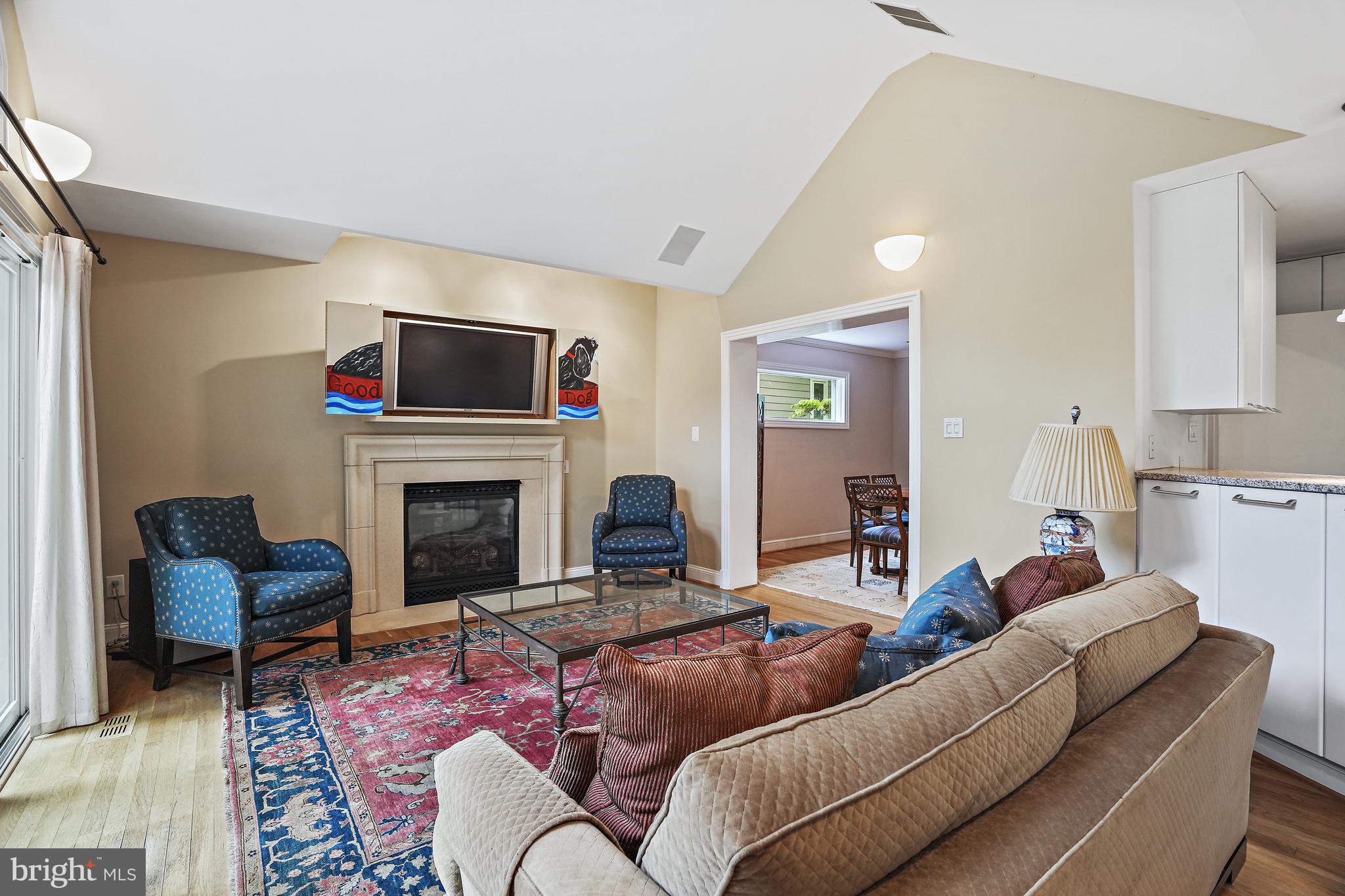 SOMERSET - Residential