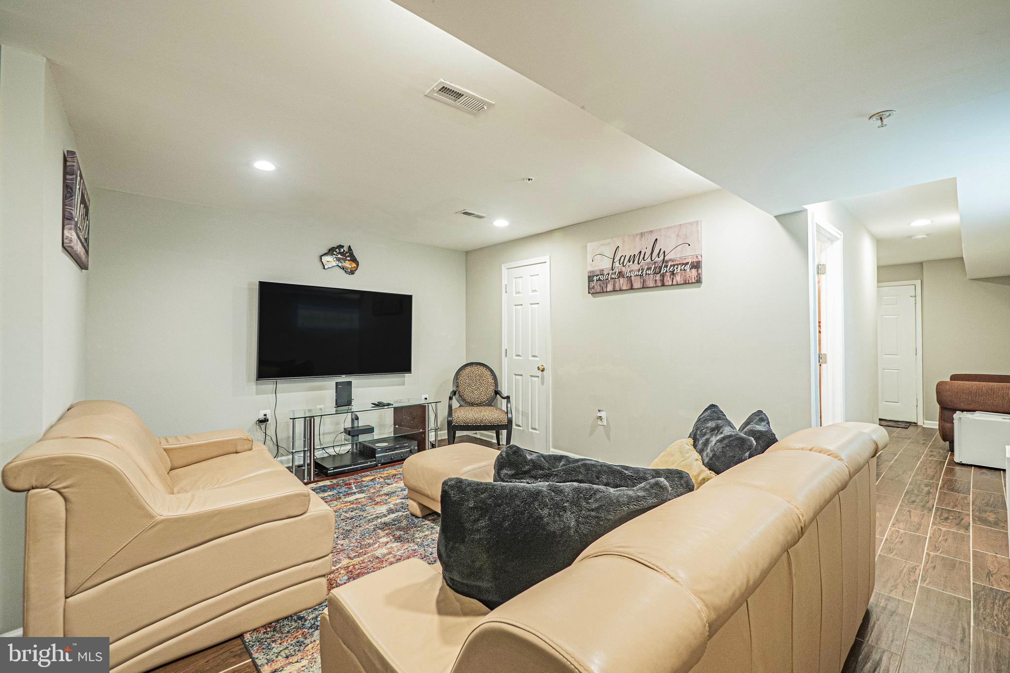 HARWOOD PARK - Residential