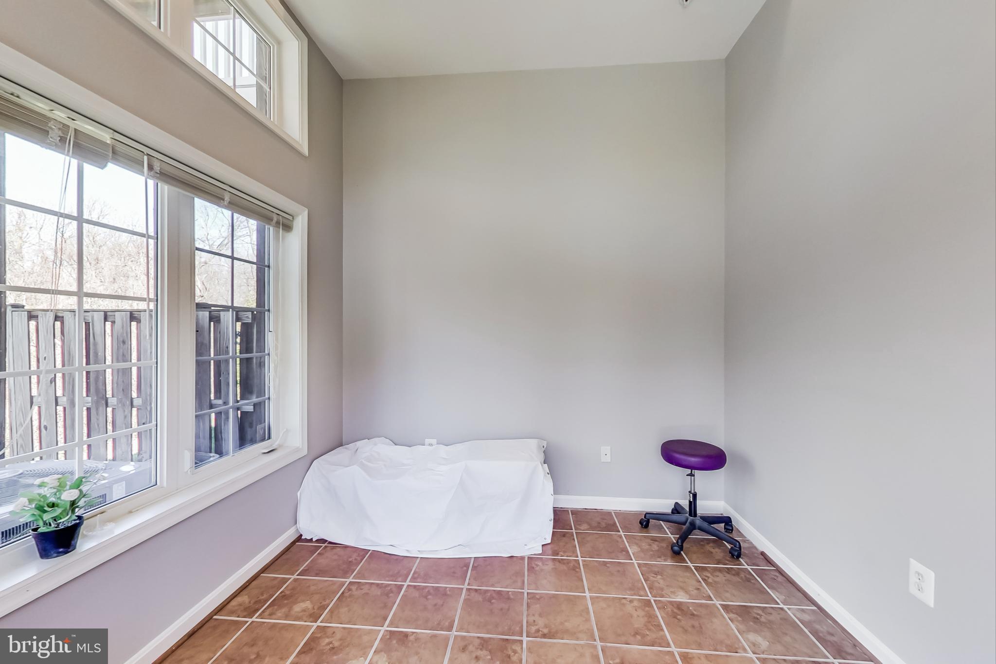 MONTJOY - Residential