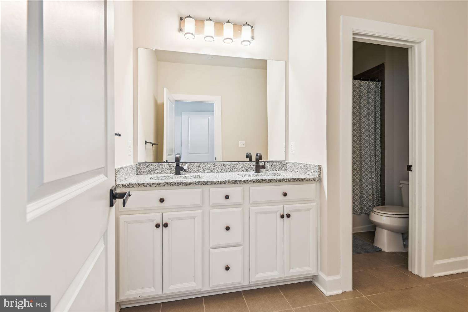 TWO RIVERS - Residential