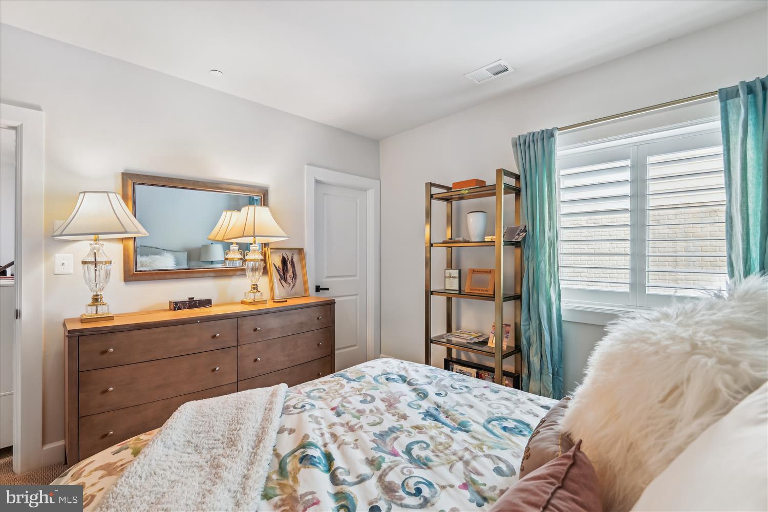 TWO RIVERS - Residential