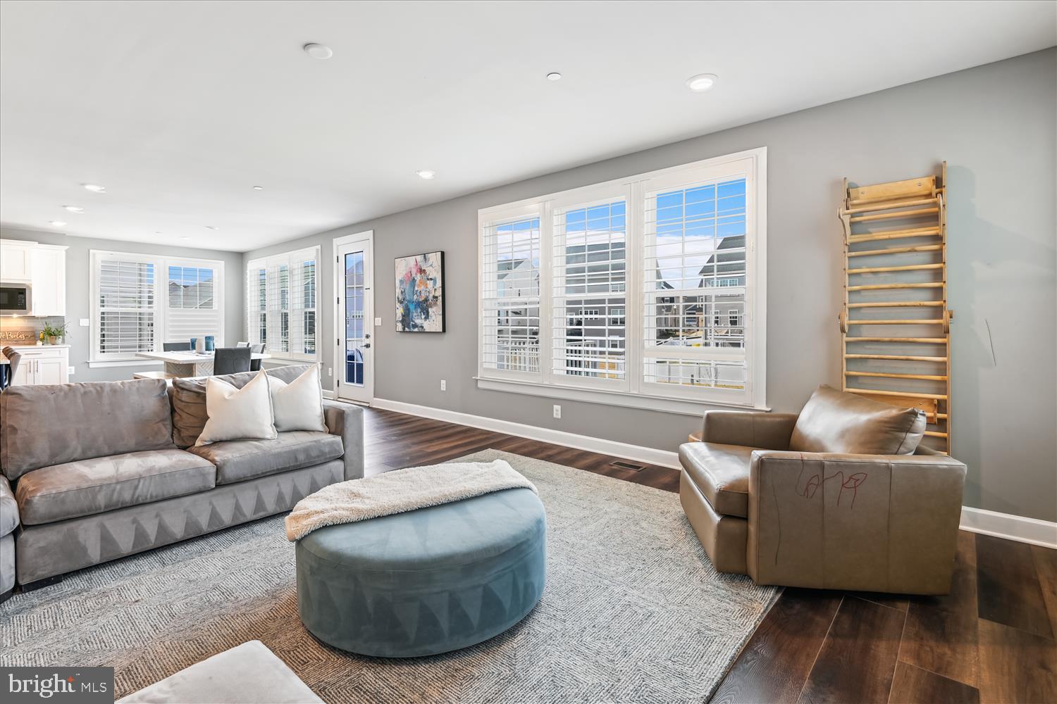 TWO RIVERS - Residential