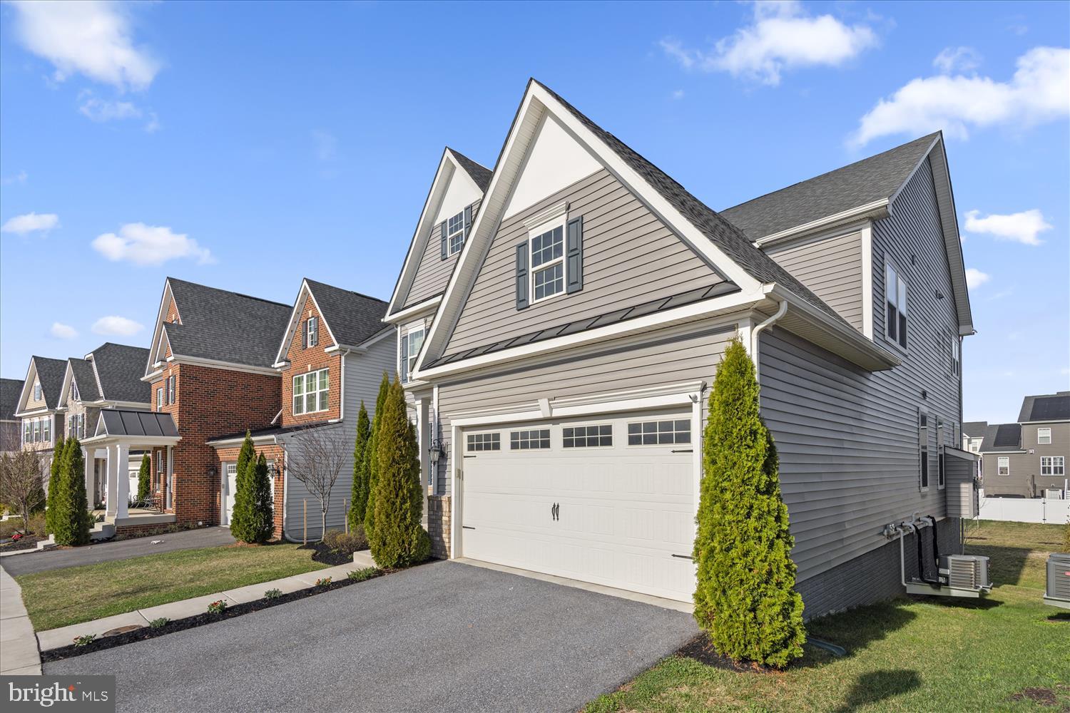 2693 ORCHARD ORIOLE WAY