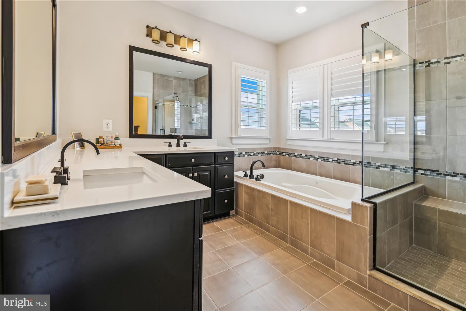 TWO RIVERS - Residential