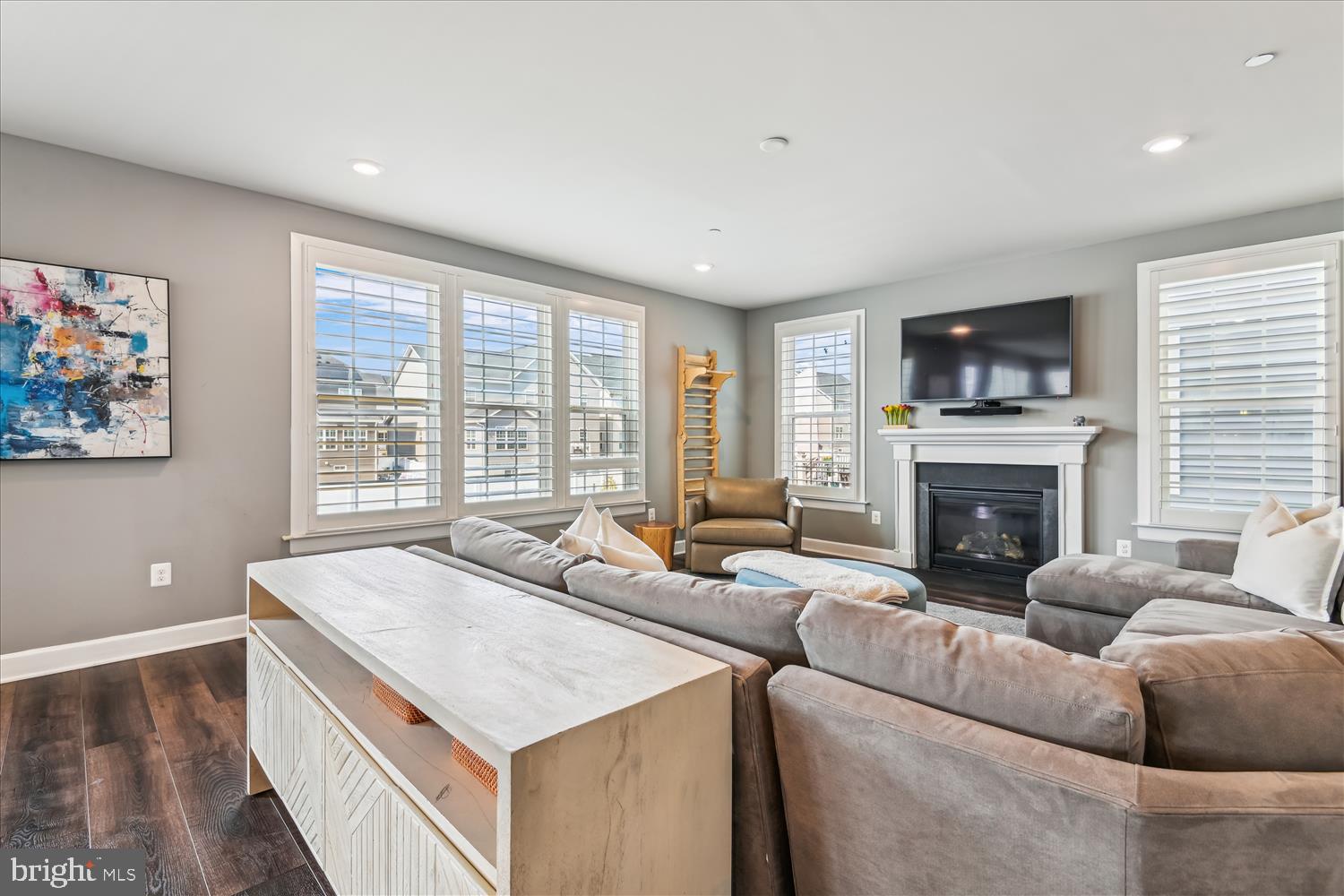 TWO RIVERS - Residential