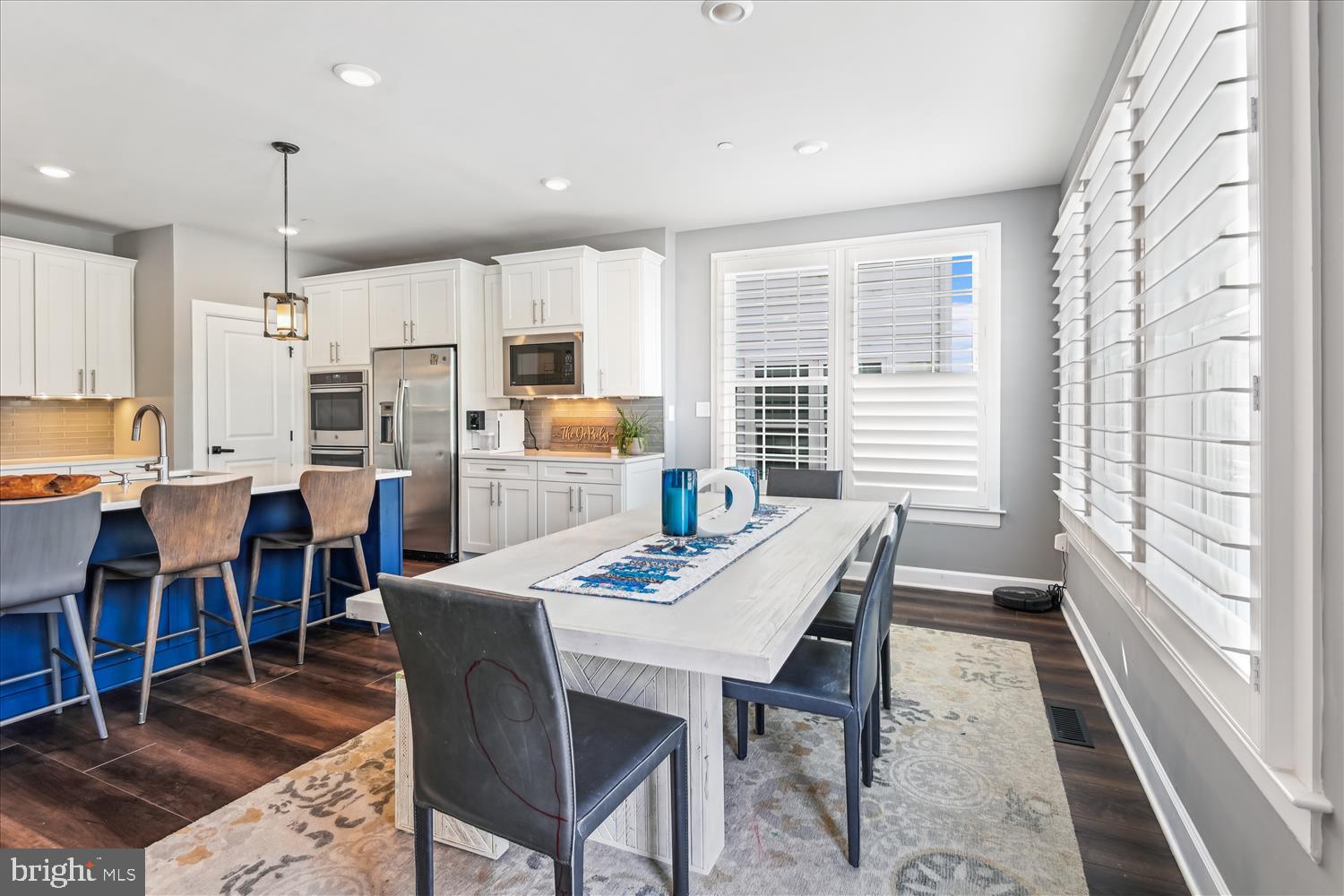 TWO RIVERS - Residential