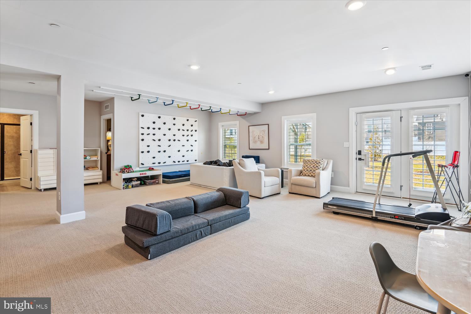 TWO RIVERS - Residential