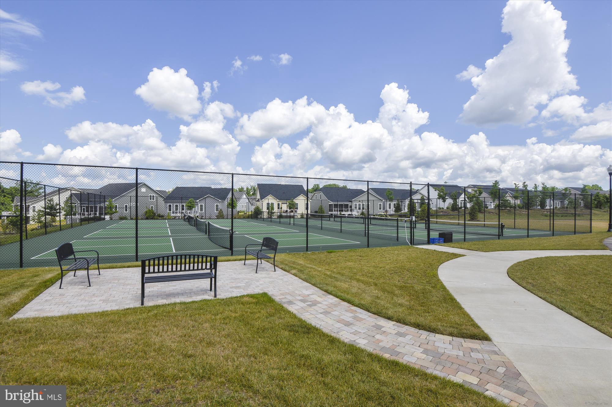 TWO RIVERS - Residential