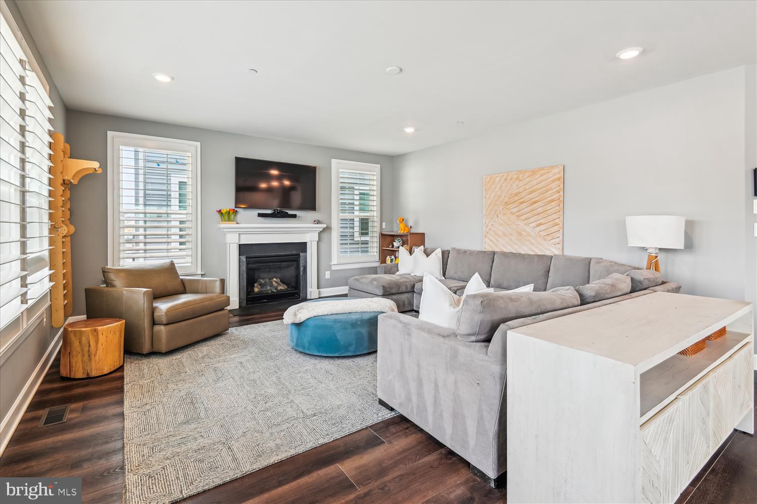 TWO RIVERS - Residential