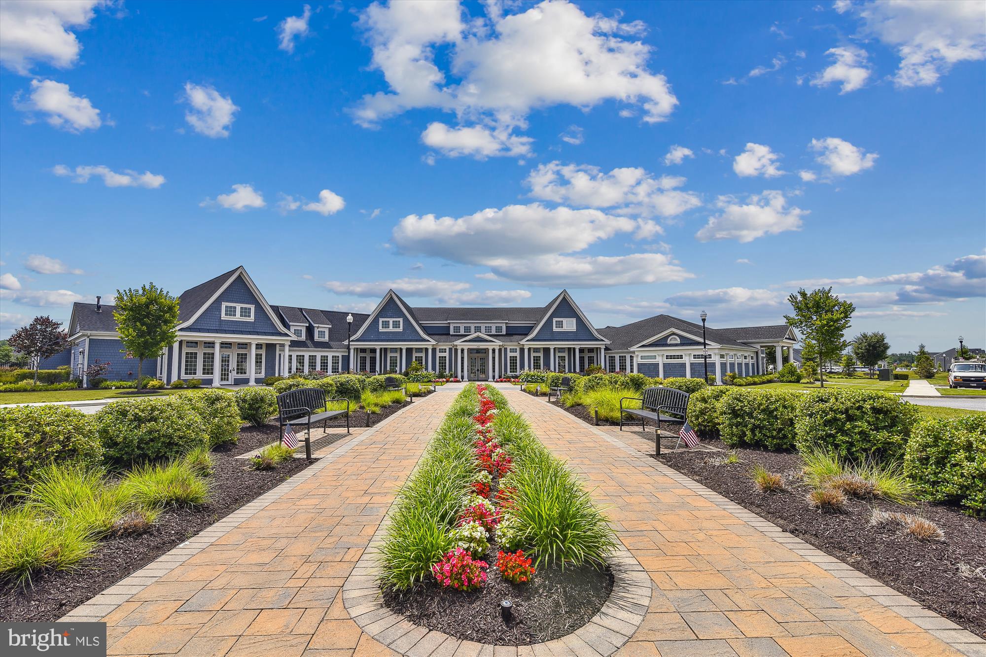 TWO RIVERS - Residential