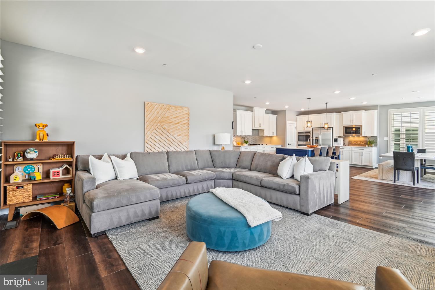 TWO RIVERS - Residential