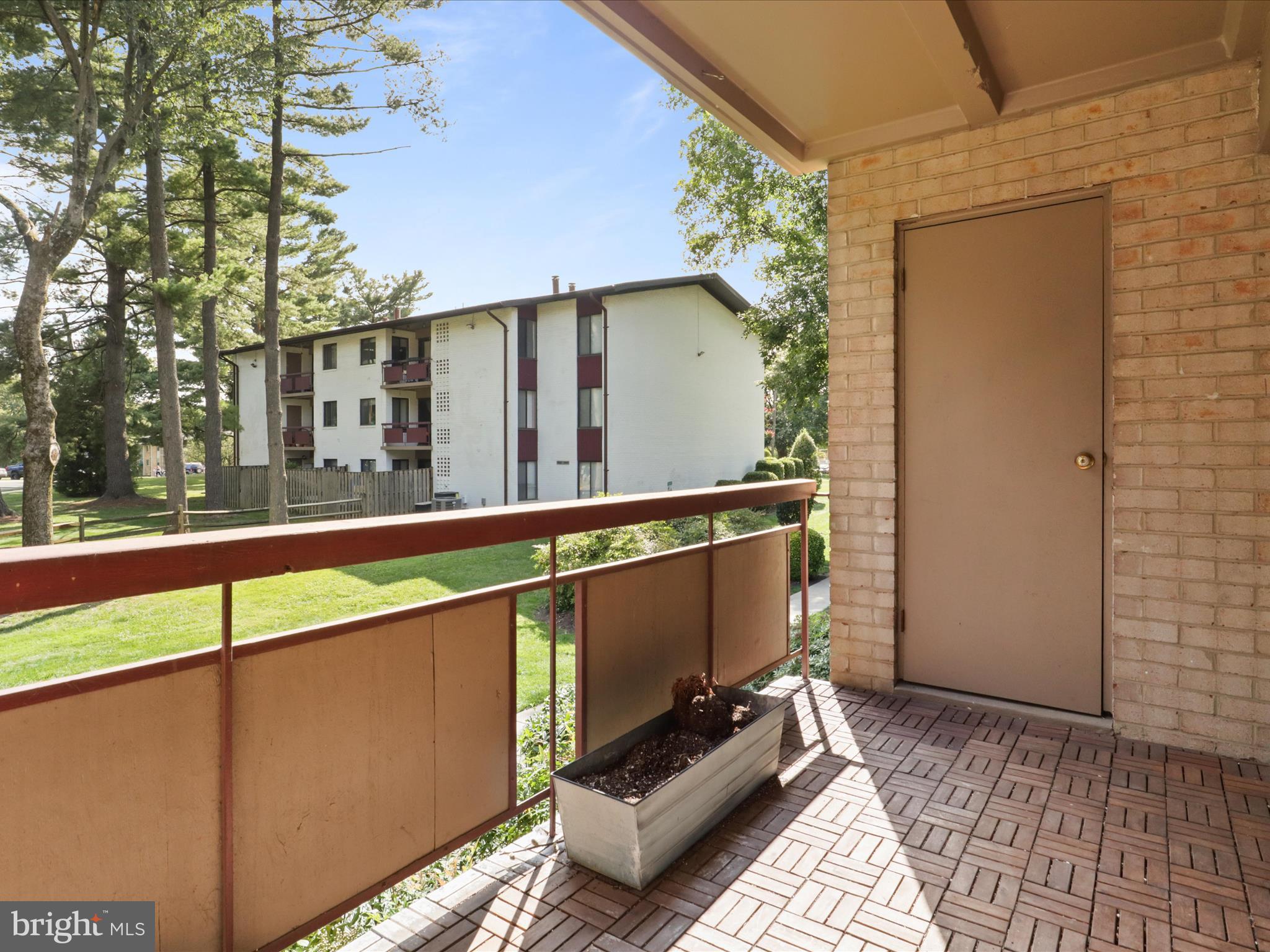 FAIRFIELD COMMONS - Residential