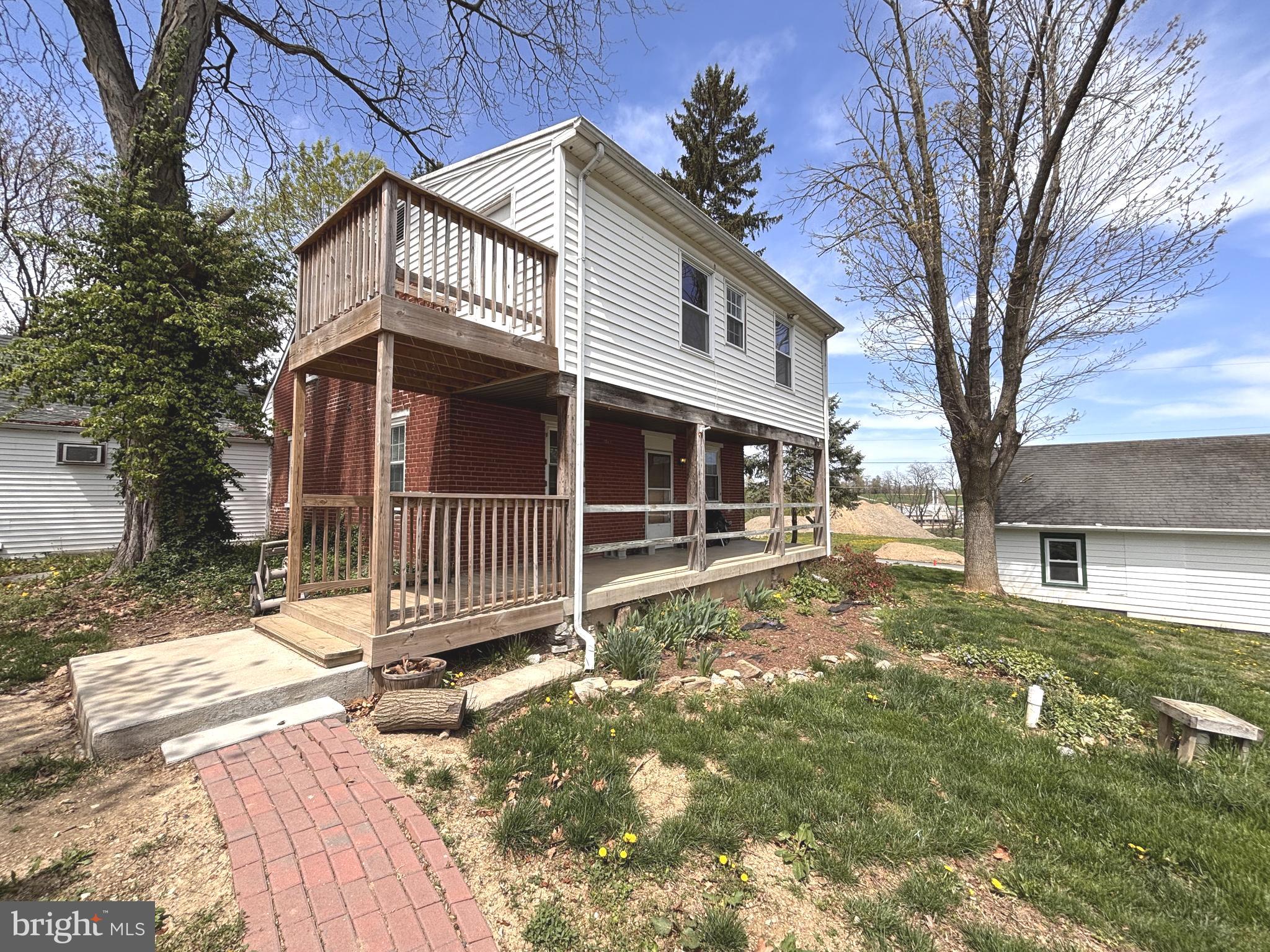 970 DISSTON VIEW DRIVE
