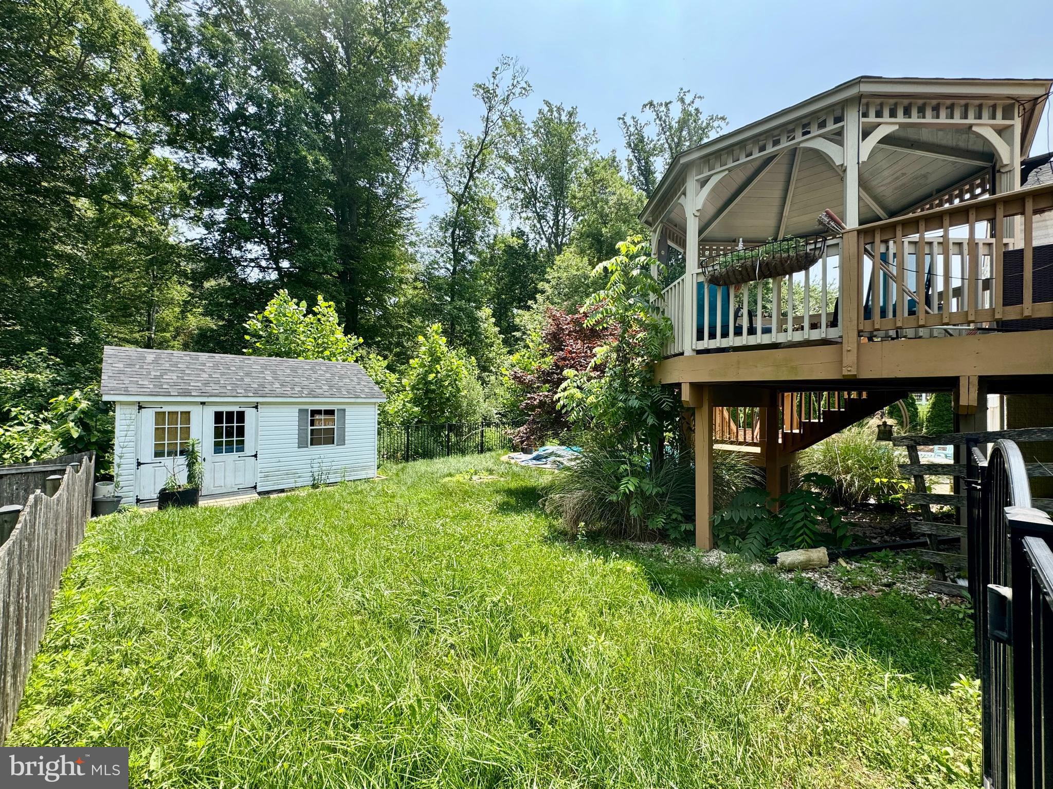 417 N BROOK DRIVE