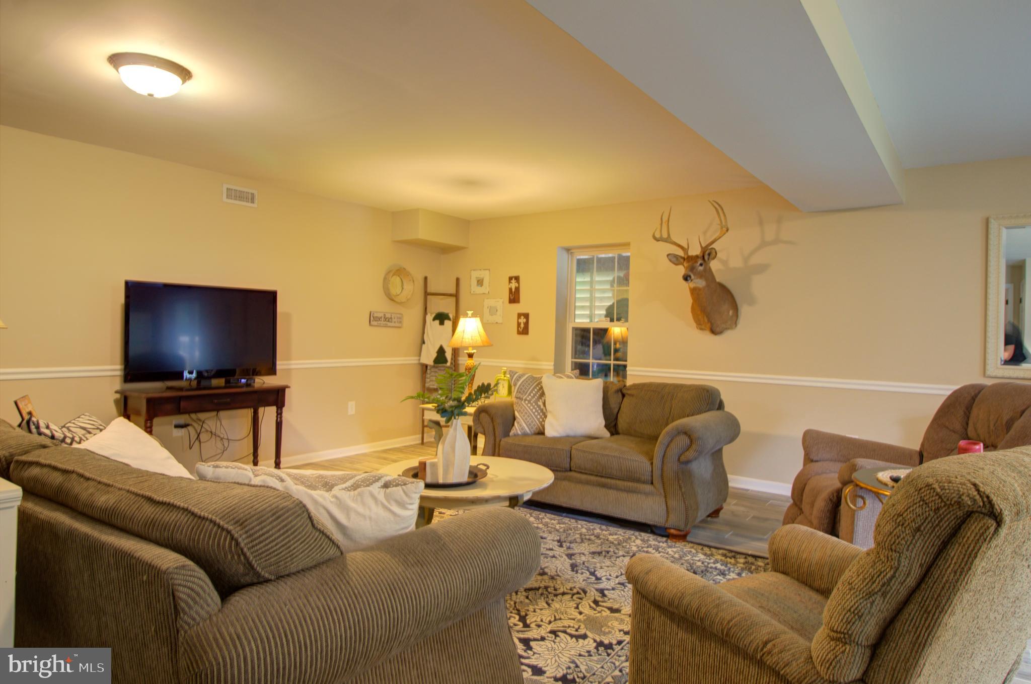 BEL AIR ACRES - Residential