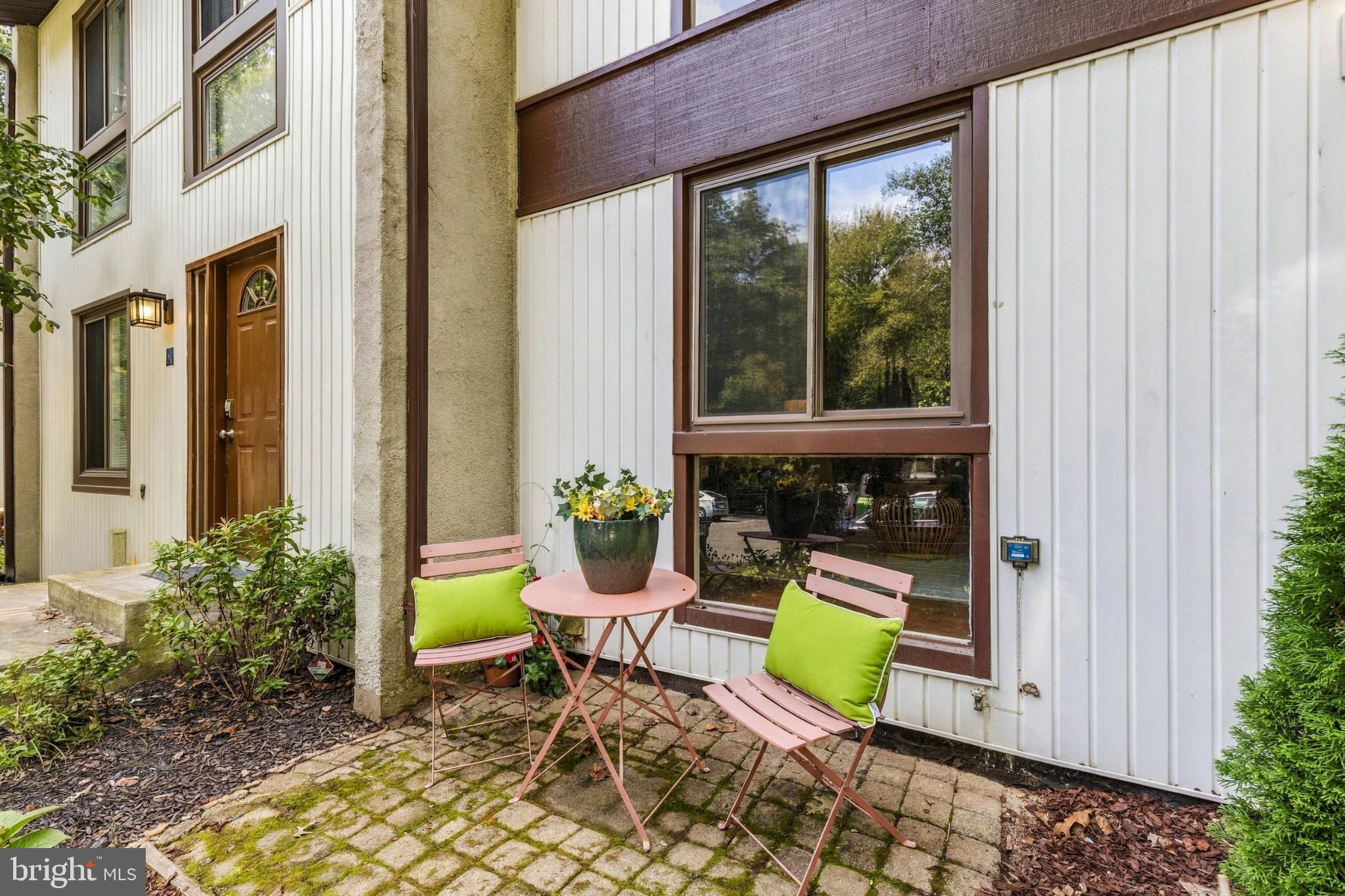 2424 CLOUDCROFT SQUARE