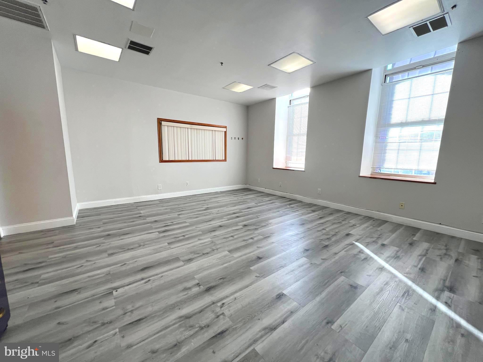 - Commercial Lease
