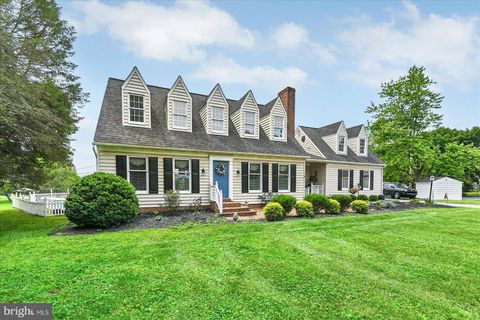 11 THOMAS CIRCLE NEW FREEDOM PA 17349