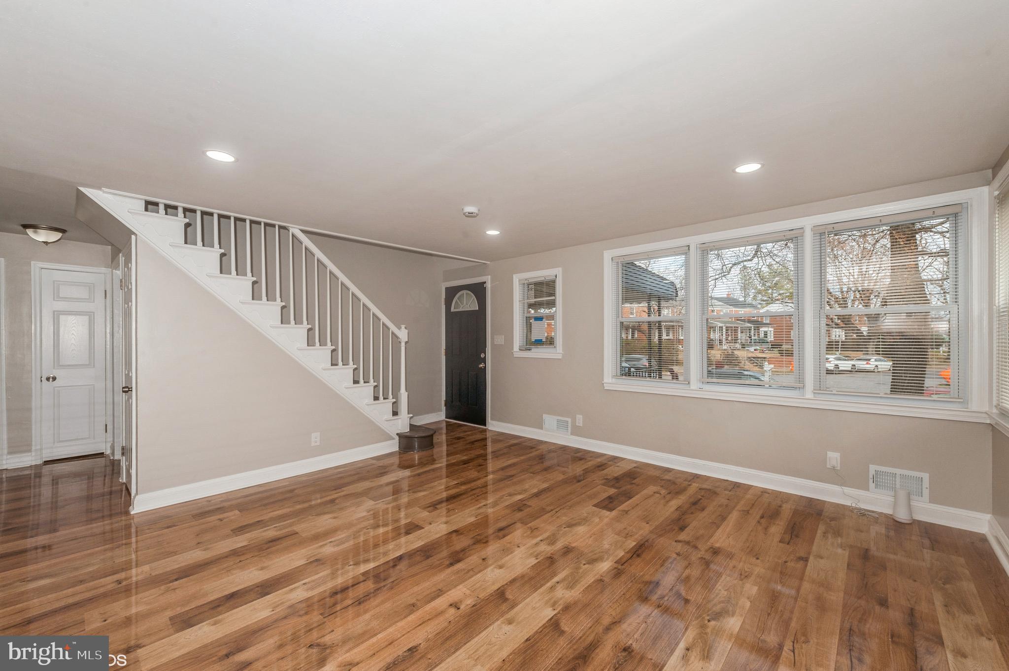 IDLEWOOD - Residential