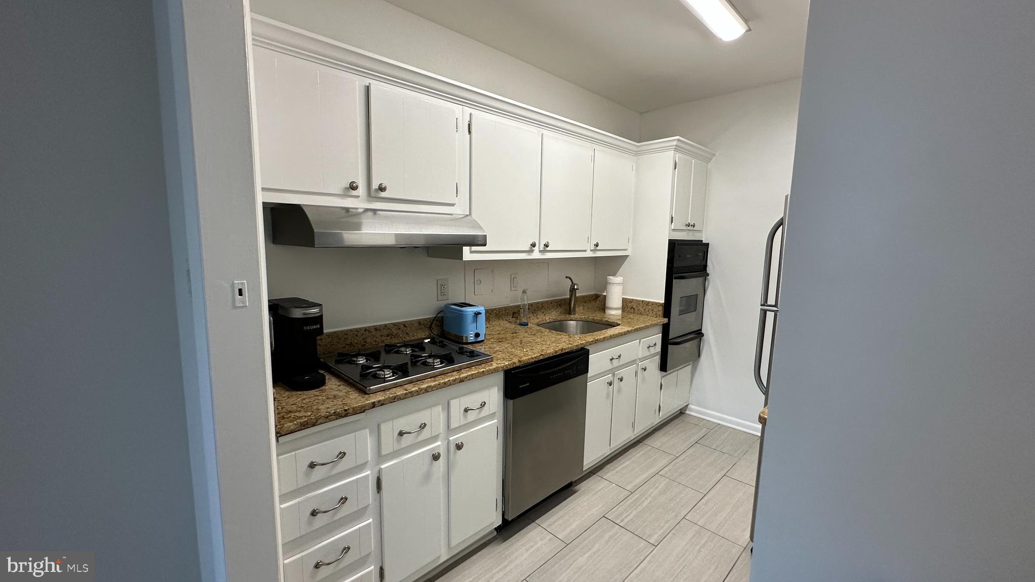 GROSVENOR PARK - Residential Lease