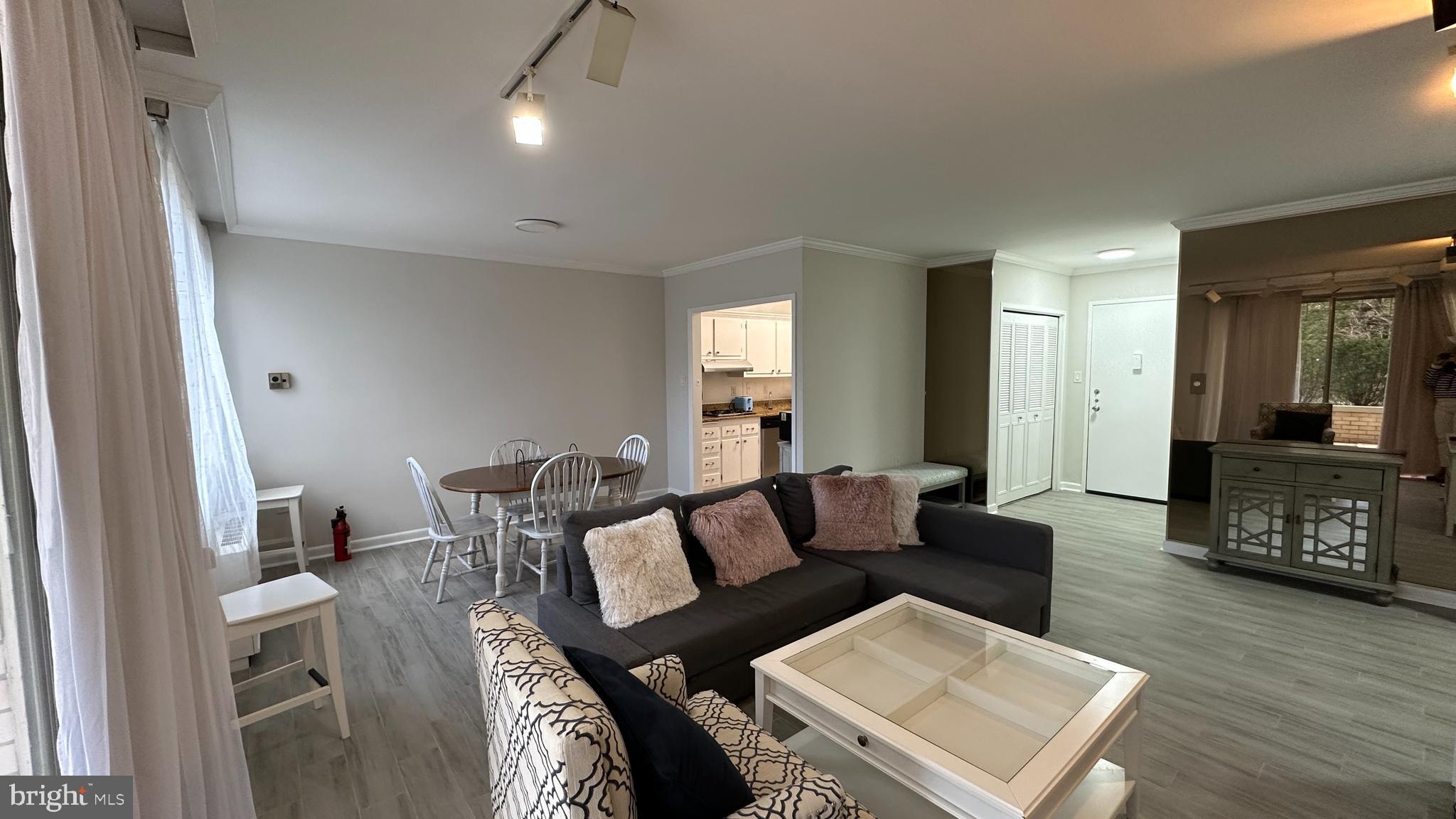 GROSVENOR PARK - Residential Lease