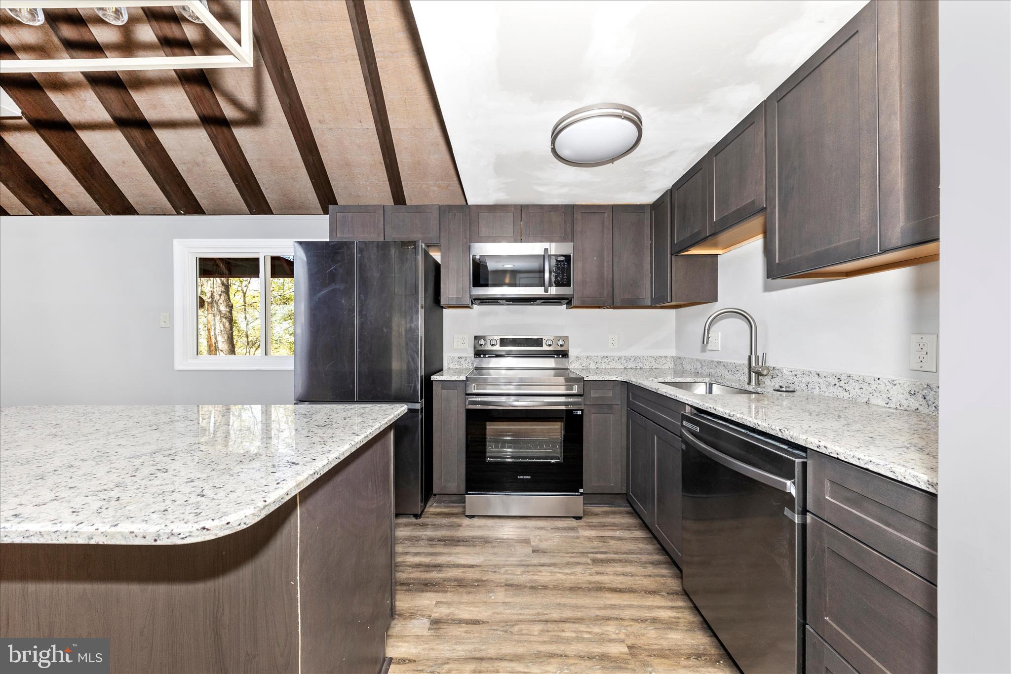 SHANNONDALE - Residential