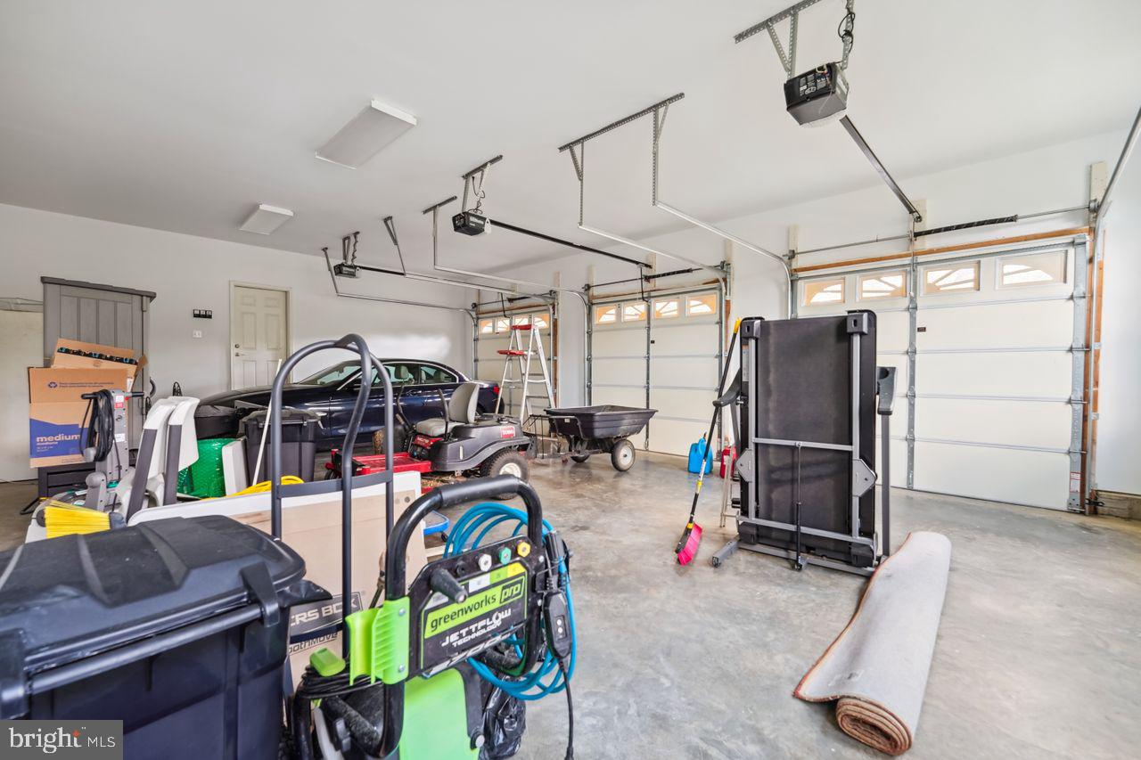 COACHMAN'S PATH - Residential