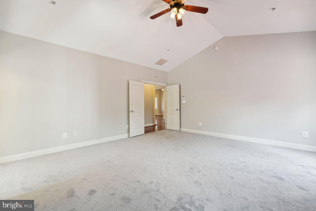 COACHMAN'S PATH - Residential